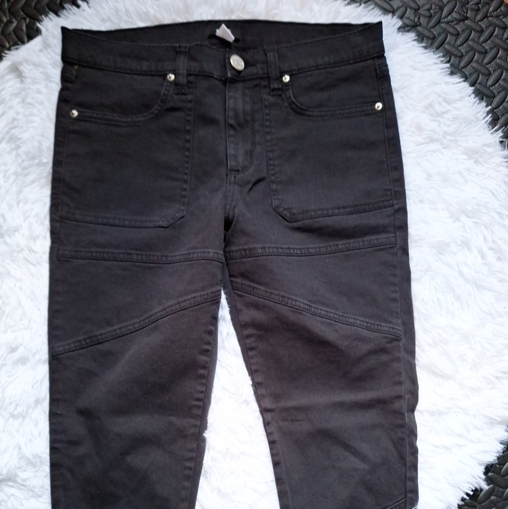 BDG Urban Outfitters  Skinny Ankle Pants size 30